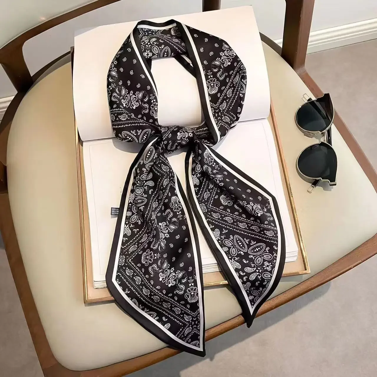 Lenço Estreito Estampado Xadre - Luxury Bags Quality avaliação e preço