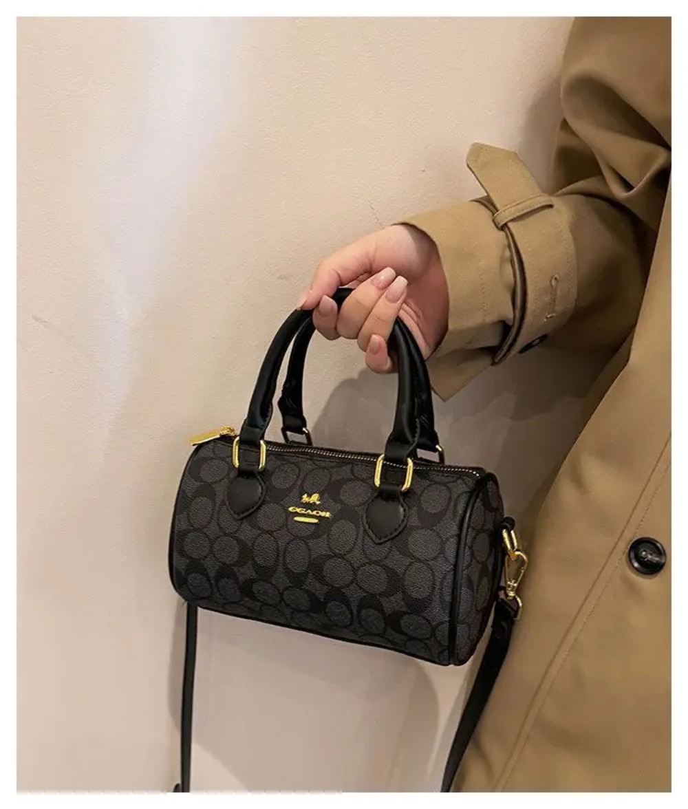 Bolsa Transversal Feminina de  - Luxury Bags Louis Vuitton avaliação e preço